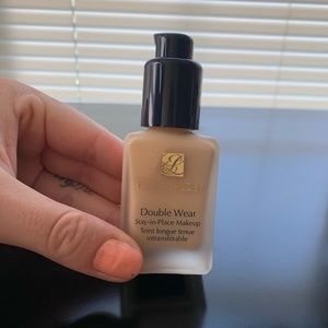 Estée Lauder Double Wear Foundation